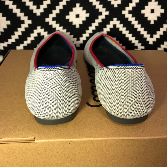 SOLD Rothy’s Piped Grey points size 9.5 - Picture 2 of 5